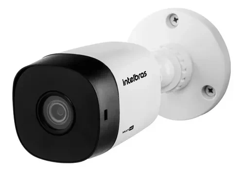 Câmera bullet Intelbras VHD 1220 B G6 instalada em parede externa